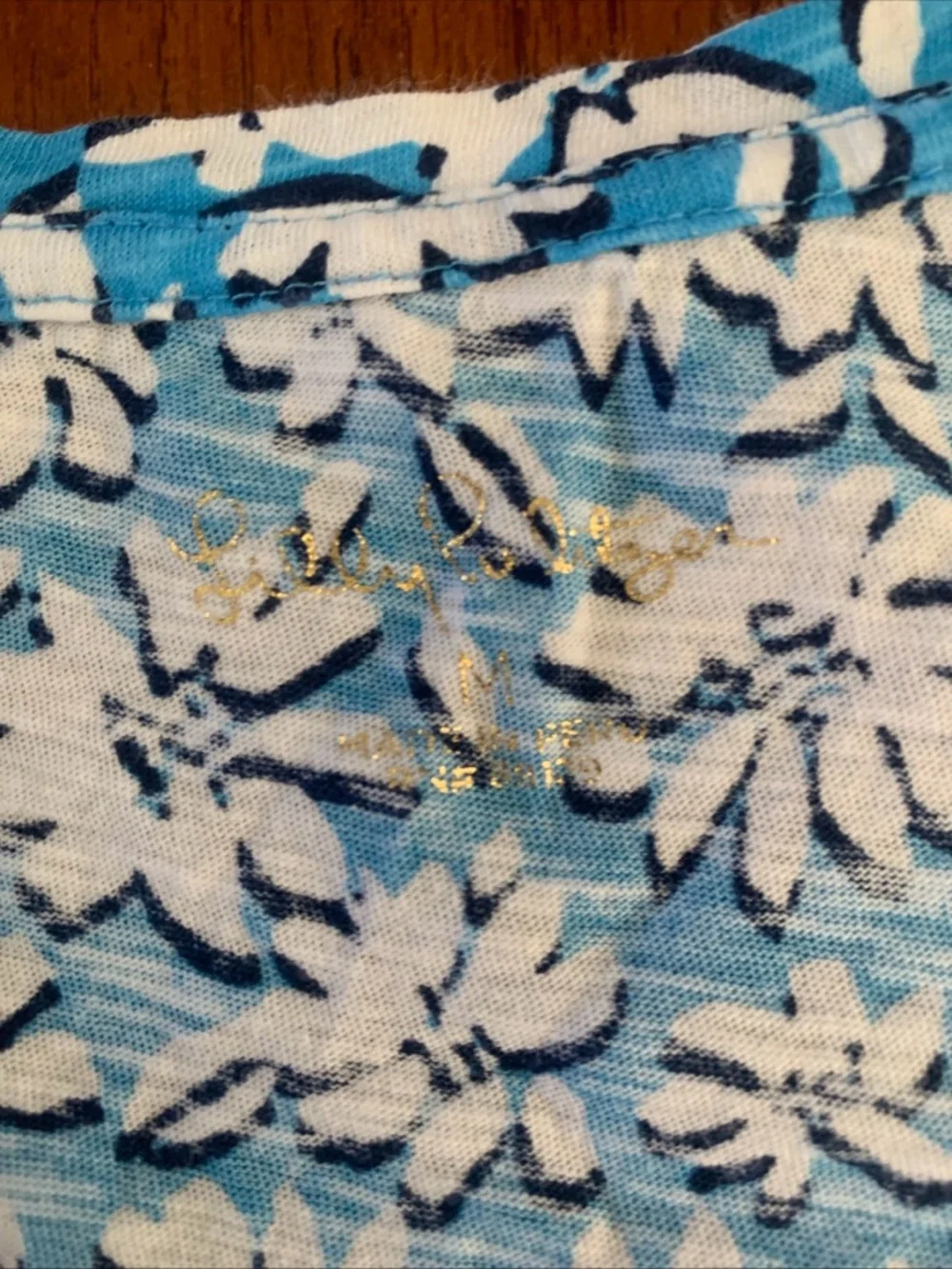 Lilly Pulitzer Top Women's M Luna Blue Etta V-Neck Cotton Tee Palm Beach Petals